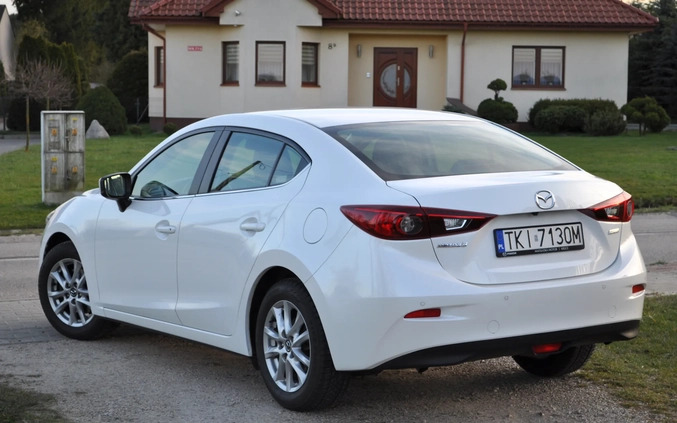 Mazda 3 cena 68800 przebieg: 90000, rok produkcji 2018 z Tarnobrzeg małe 781